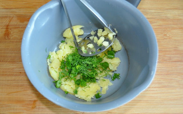 картошка с зеленью