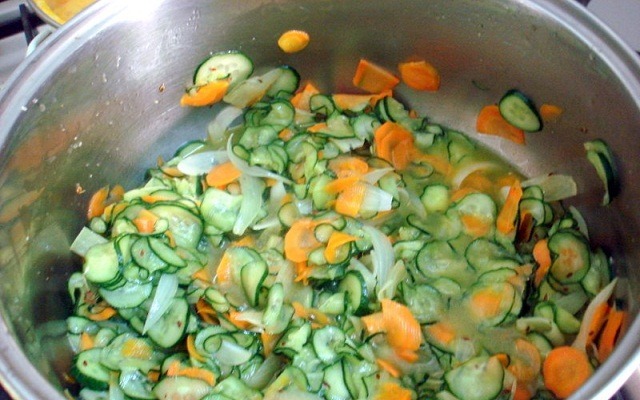 варить овощи