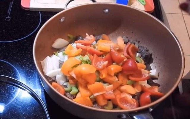 добавить овощи