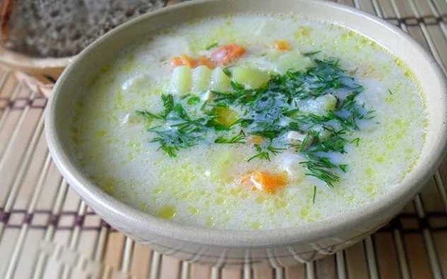 Суп молочный с вермишелью и картошкой