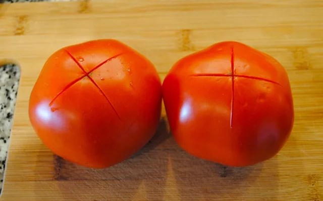 помидоры с надрезами