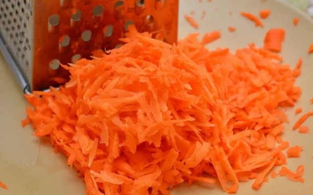 морковь на терке