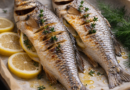 Запечённая целиком рыба с лимоном  и травами на праздничный стол! 